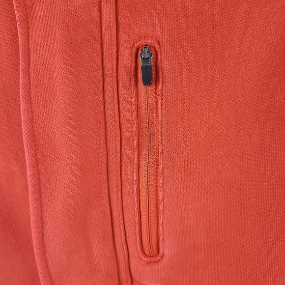 Men's Size Small Lululemon Scuba Red and Grey - Picture 3 of 9